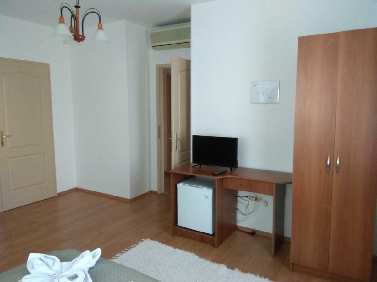 Nádas Panzió Tiszafüred Esterno foto